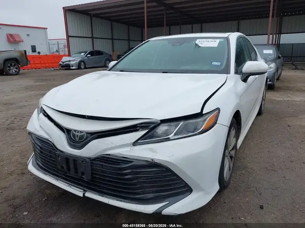 4T1B11HKXKU259605 2019 TOYOTA CAMRY - Image 2