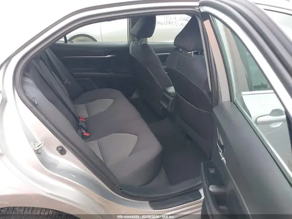 4T1B11HKXKU263248 2019 TOYOTA CAMRY - Image 8