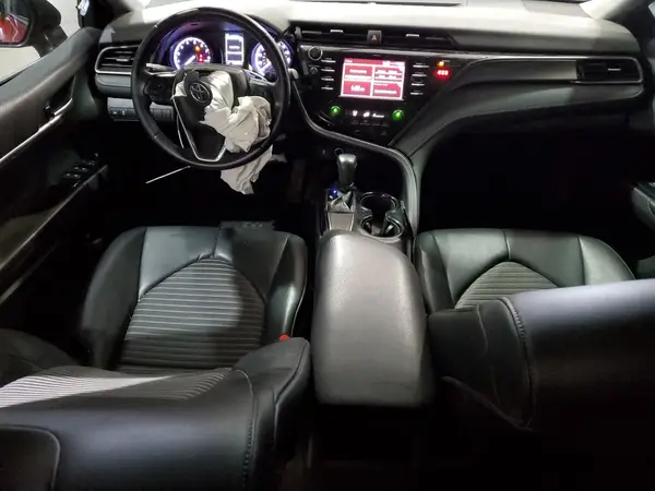 4T1B11HKXKU263797 2019 TOYOTA CAMRY - Image 8