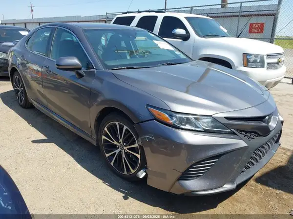4T1B11HKXKU264237 2019 TOYOTA CAMRY - Image 1