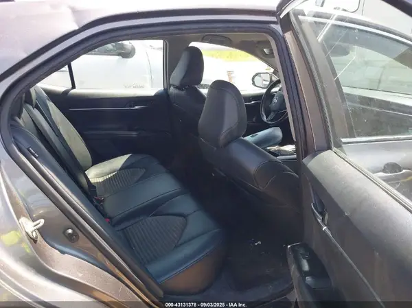 4T1B11HKXKU264237 2019 TOYOTA CAMRY - Image 8