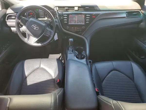 4T1B11HKXKU268840 2019 TOYOTA CAMRY - Image 8