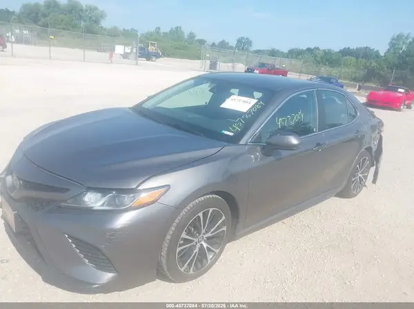 4T1B11HKXKU271303 2019 TOYOTA CAMRY - Image 2