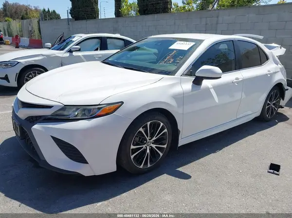 4T1B11HKXKU278381 2019 TOYOTA CAMRY - Image 2