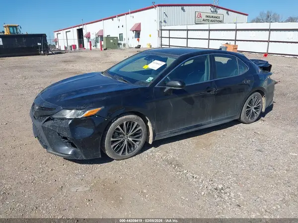 4T1B11HKXKU279398 2019 TOYOTA CAMRY - Image 2