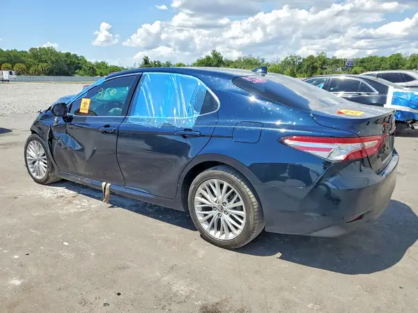 4T1B11HKXKU281247 2019 TOYOTA CAMRY - Image 2