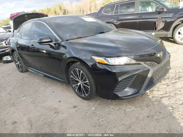 4T1B11HKXKU282785 2019 TOYOTA CAMRY - Image 1