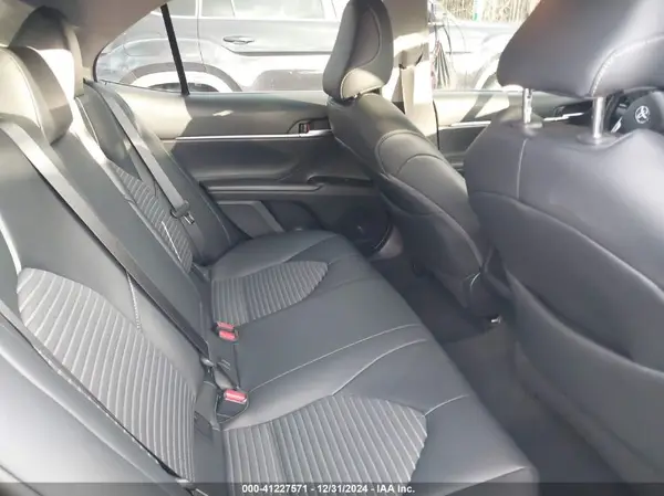 4T1B11HKXKU282785 2019 TOYOTA CAMRY - Image 8