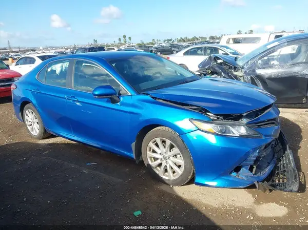 4T1B11HKXKU285993 2019 TOYOTA CAMRY - Image 1