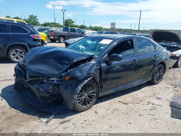 4T1B11HKXKU292765 2019 TOYOTA CAMRY - Image 2