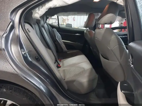 4T1B11HKXKU293768 2019 TOYOTA CAMRY - Image 8