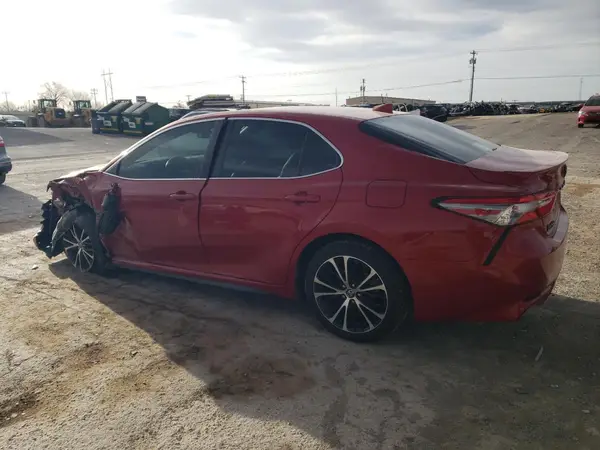 4T1B11HKXKU295763 2019 TOYOTA CAMRY - Image 2
