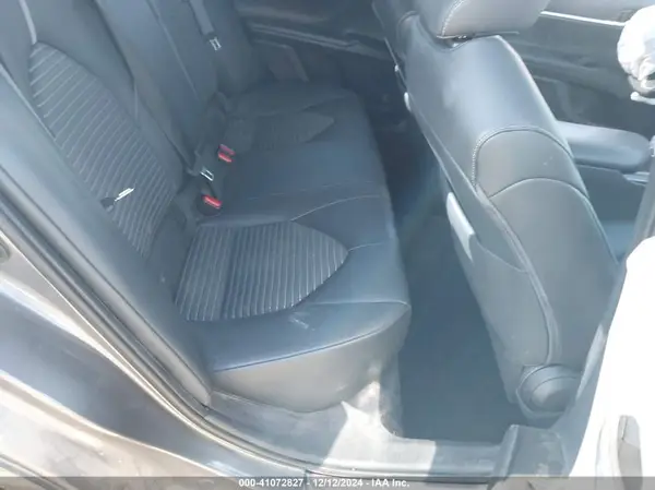 4T1B11HKXKU295827 2019 TOYOTA CAMRY - Image 8