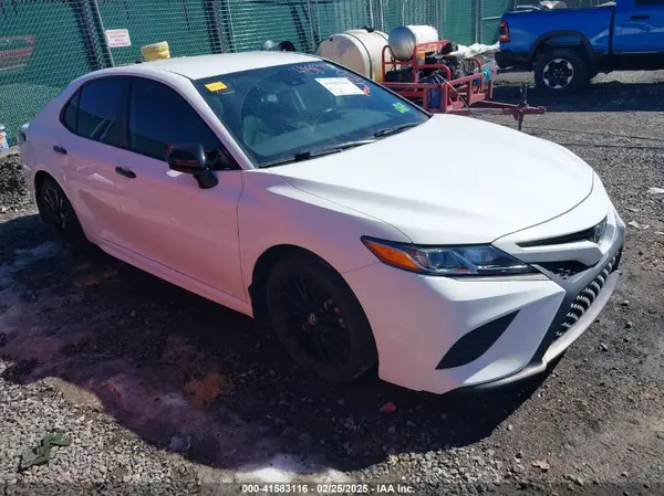 4T1B11HKXKU298128 2019 TOYOTA CAMRY - Image 1