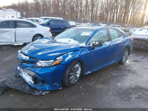 4T1B11HKXKU300492 2019 TOYOTA CAMRY - Image 2