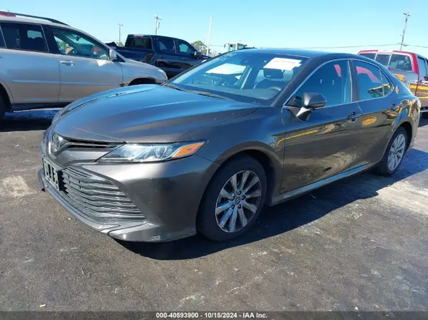 4T1B11HKXKU680045 2019 TOYOTA CAMRY - Image 2