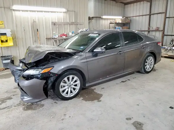 4T1B11HKXKU681390 2019 TOYOTA CAMRY - Image 1