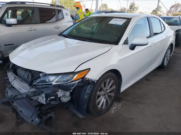 4T1B11HKXKU681471 2019 TOYOTA CAMRY - Image 2