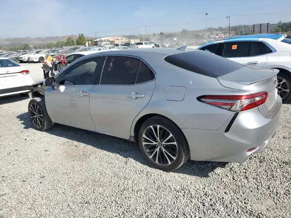 4T1B11HKXKU683401 2019 TOYOTA CAMRY - Image 2