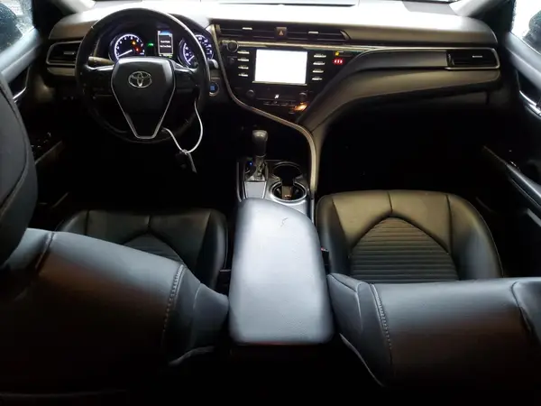 4T1B11HKXKU684144 2019 TOYOTA CAMRY - Image 8