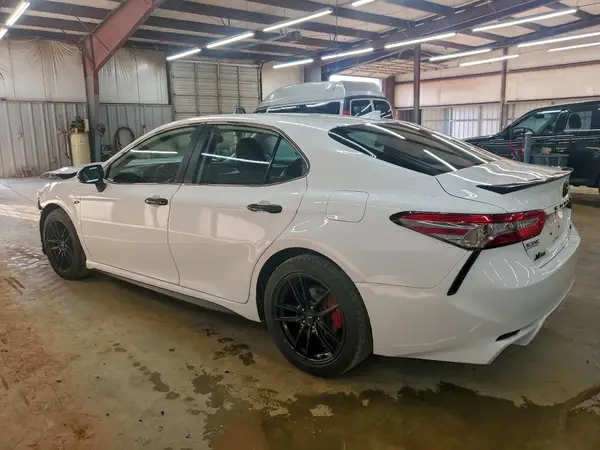 4T1B11HKXKU686718 2019 TOYOTA CAMRY - Image 2