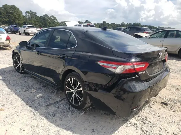 4T1B11HKXKU687531 2019 TOYOTA CAMRY - Image 2