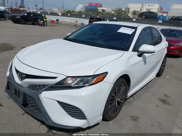 4T1B11HKXKU687688 2019 TOYOTA CAMRY - Image 2