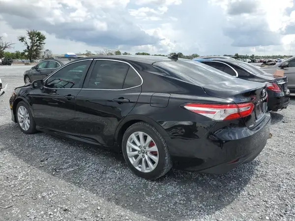 4T1B11HKXKU689442 2019 TOYOTA CAMRY - Image 2