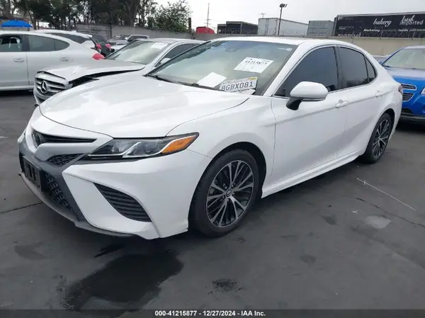 4T1B11HKXKU692065 2019 TOYOTA CAMRY - Image 2