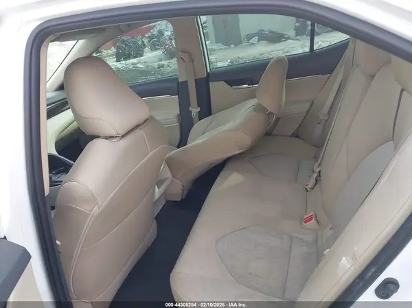 4T1B11HKXKU694267 2019 TOYOTA CAMRY - Image 8