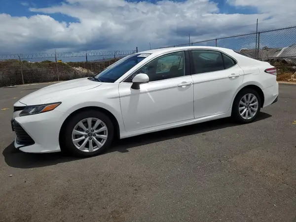 4T1B11HKXKU694818 2019 TOYOTA CAMRY - Image 1