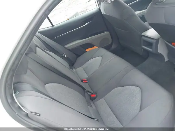 4T1B11HKXKU694852 2019 TOYOTA CAMRY - Image 8