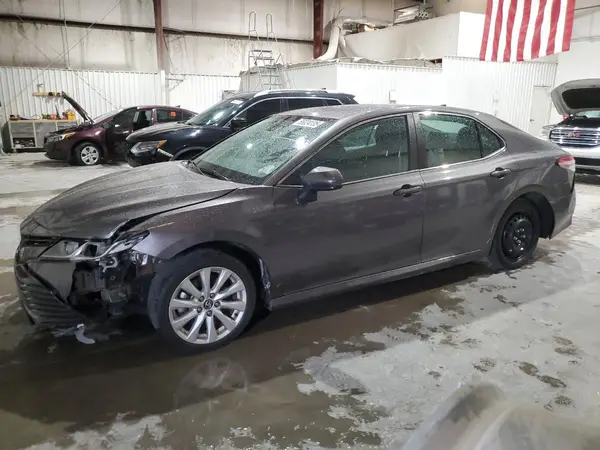 4T1B11HKXKU695368 2019 TOYOTA CAMRY - Image 1