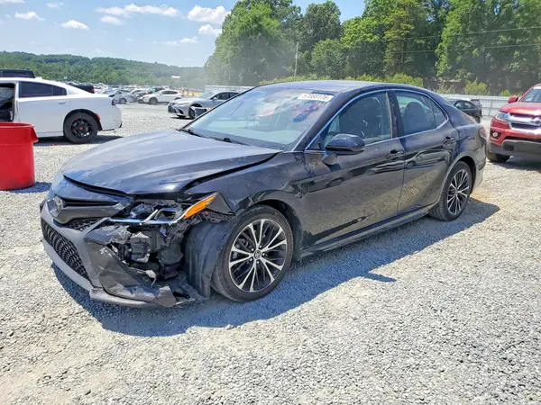 4T1B11HKXKU695435 2019 TOYOTA CAMRY - Image 1