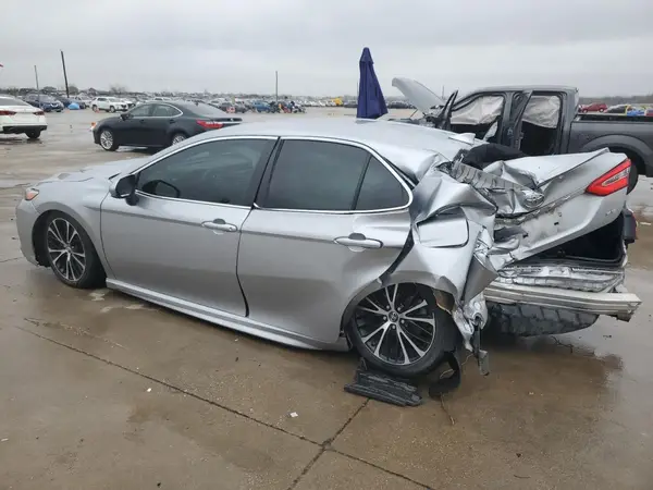4T1B11HKXKU695922 2019 TOYOTA CAMRY - Image 2