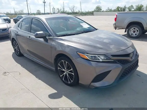 4T1B11HKXKU697203 2019 TOYOTA CAMRY - Image 1