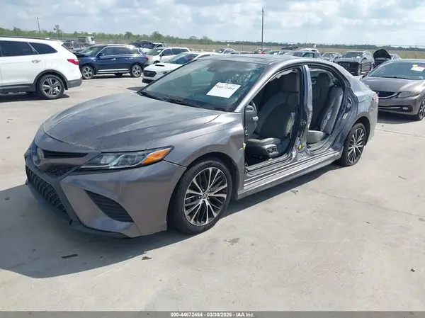 4T1B11HKXKU697203 2019 TOYOTA CAMRY - Image 2