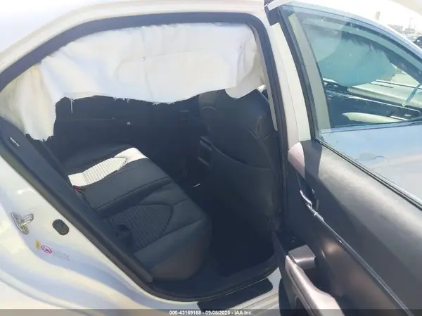 4T1B11HKXKU698299 2019 TOYOTA CAMRY - Image 8