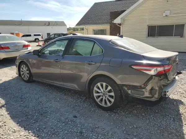 4T1B11HKXKU699811 2019 TOYOTA CAMRY - Image 2