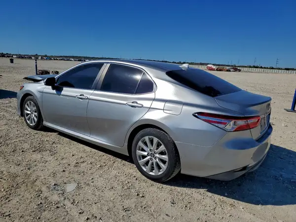 4T1B11HKXKU700746 2019 TOYOTA CAMRY - Image 2