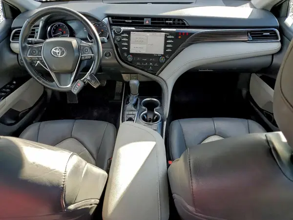 4T1B11HKXKU704747 2019 TOYOTA CAMRY - Image 8