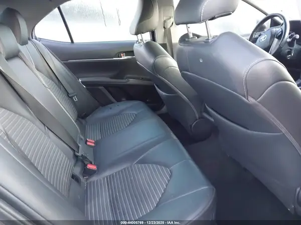 4T1B11HKXKU708085 2019 TOYOTA CAMRY - Image 8