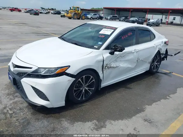 4T1B11HKXKU708815 2019 TOYOTA CAMRY - Image 2