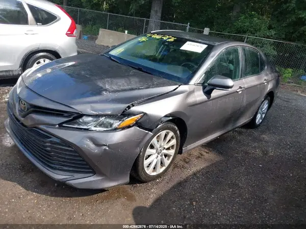 4T1B11HKXKU711536 2019 TOYOTA CAMRY - Image 2