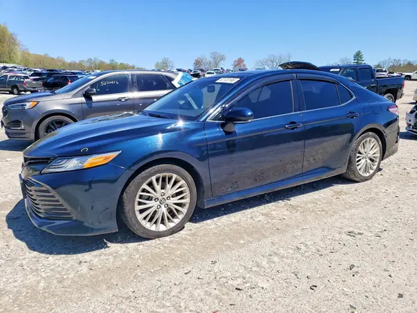 4T1B11HKXKU714209 2019 TOYOTA CAMRY - Image 1