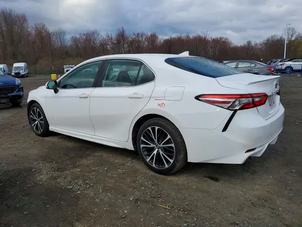 4T1B11HKXKU716638 2019 TOYOTA CAMRY - Image 2