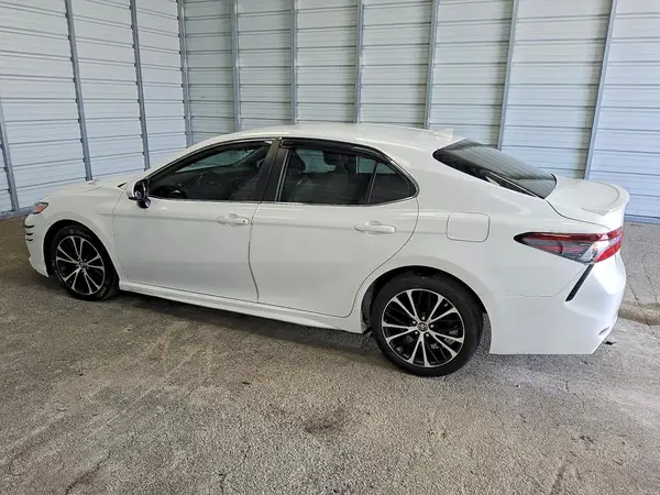 4T1B11HKXKU720172 2019 TOYOTA CAMRY - Image 2