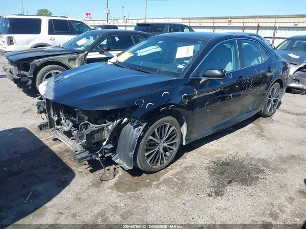 4T1B11HKXKU724237 2019 TOYOTA CAMRY - Image 2