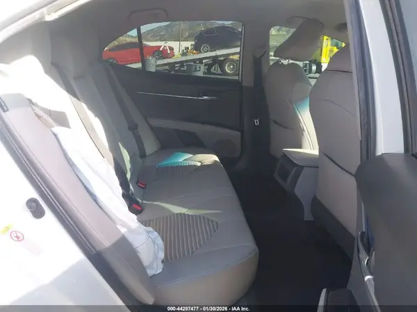 4T1B11HKXKU724853 2019 TOYOTA CAMRY - Image 8