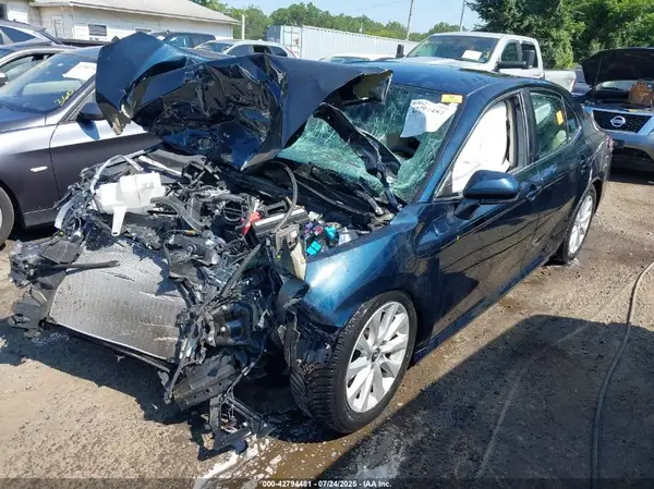 4T1B11HKXKU724903 2019 TOYOTA CAMRY - Image 2